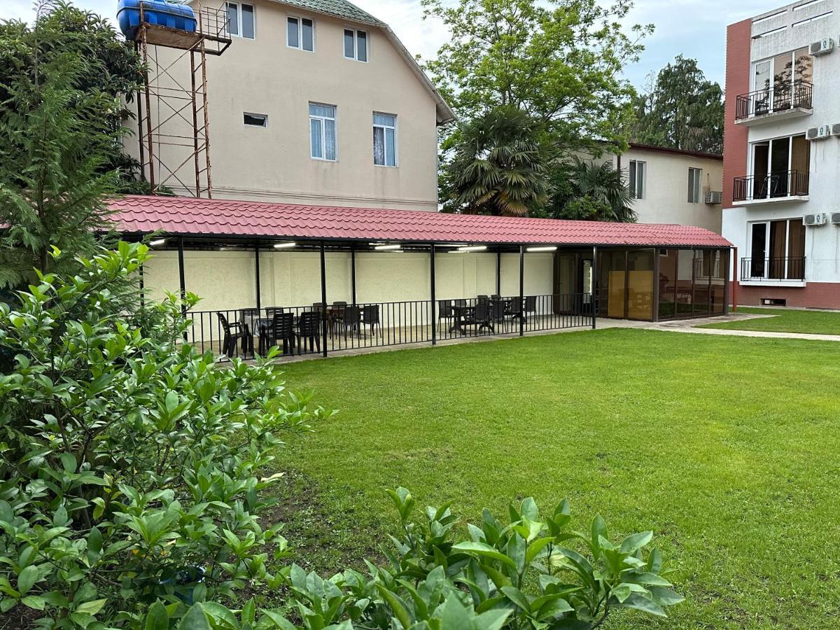 Kukaracha Hotel Ureki Ngoại thất bức ảnh